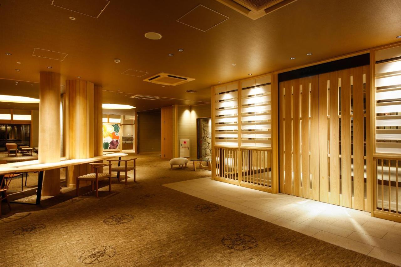 The Shiroyama Terrace Tsuyama Villa Exterior photo